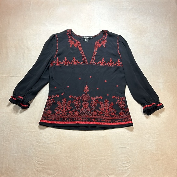 DKNY top - Picture 1 of 6